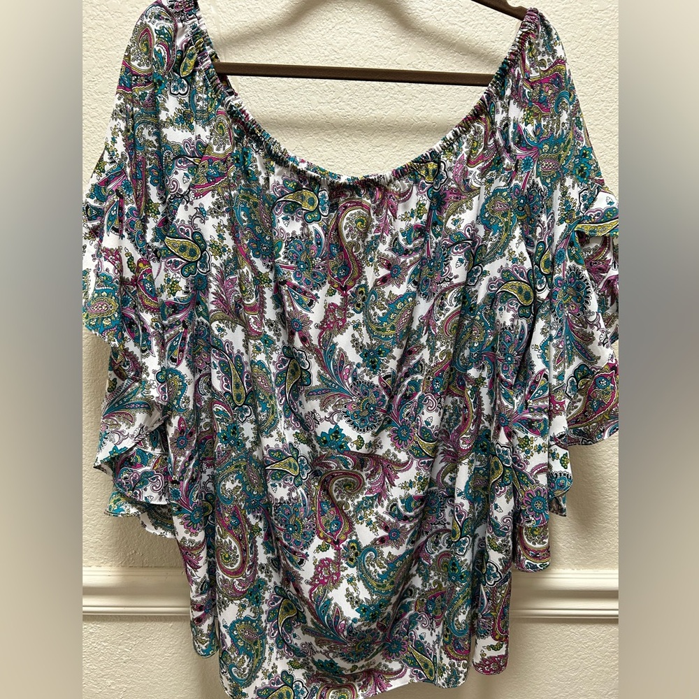 Ashley Stewart flutter sleeve paisley blouse 22/24 woman
